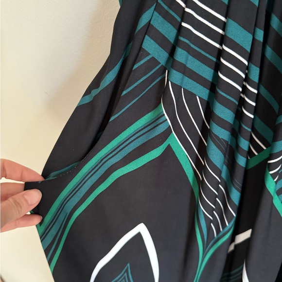 Art Deco Inspired 1920s Dress with Pockets - Picture 2 of 8